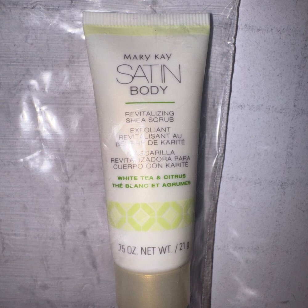 Mary Kay White Tea & Citrus Satin Body Revitalizing Shea Scrub Deluxe Min .75 fl